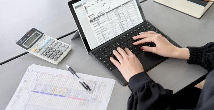 Monthly Bookkeeping 01