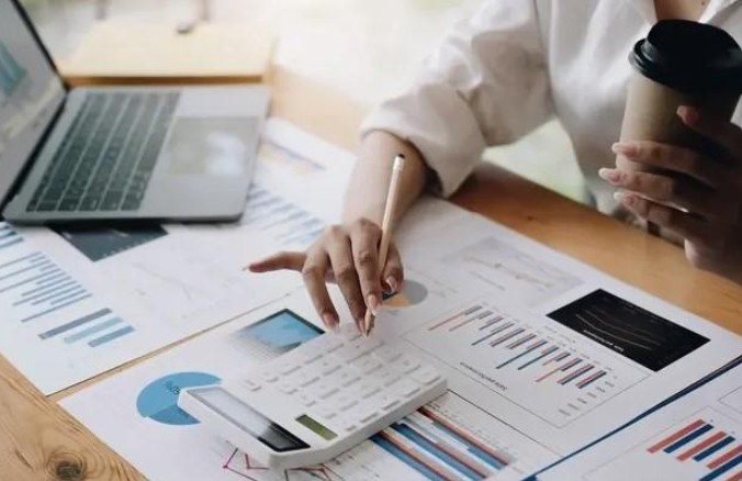 Monthly Bookkeeping 03