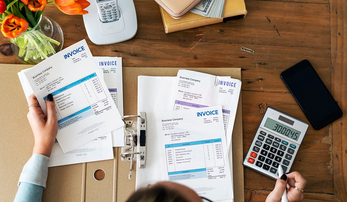 7 Signs Your Small Business Needs A Bookkeeper blog 2